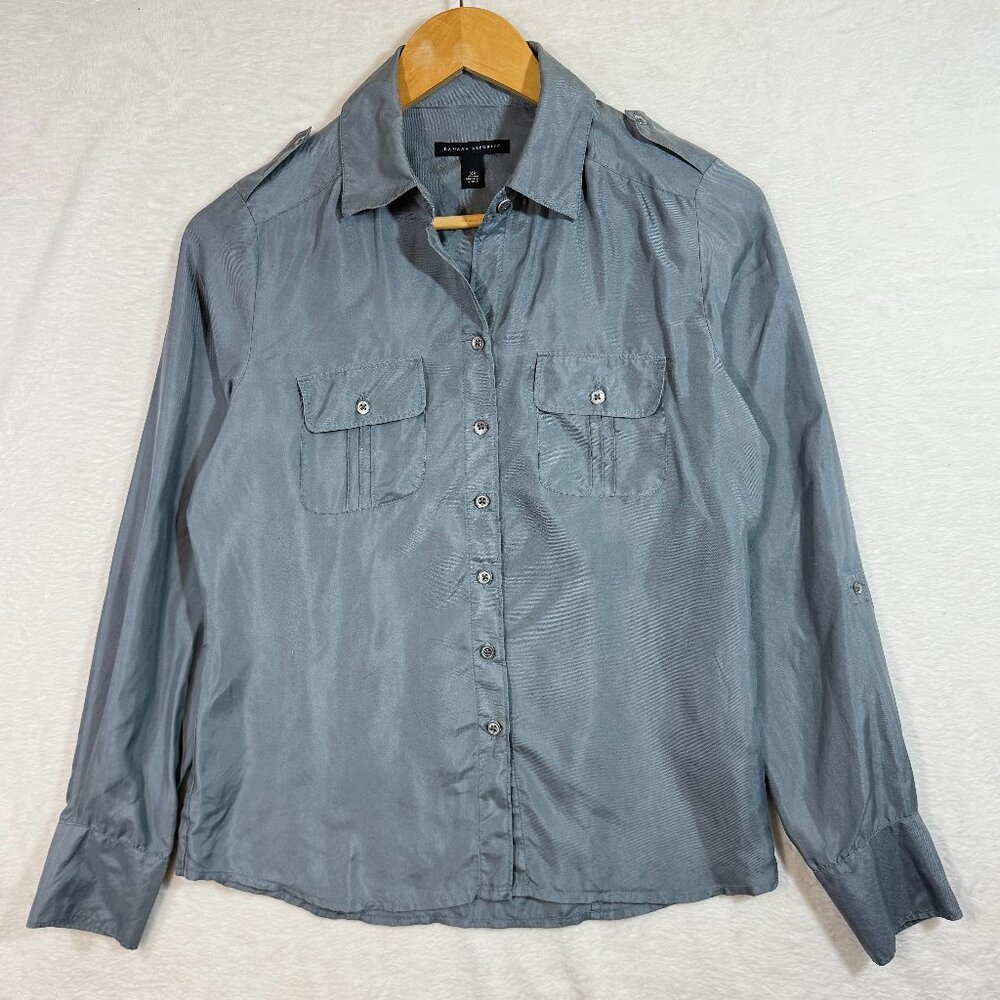 Banana Republic XS Silk Top Pastel Blue Minimalist Office Formal‎ Capsule Y2K